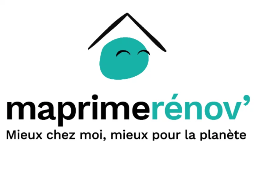 Le logo officiel de MaPrimeRénov', composé d'une icône représentant une forme ovale turquoise sous un toit stylisé, accompagné du texte « maprimerénov' » et de la signature « Mieux chez moi, mieux pour la planète ».